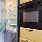Hostel Flower House Chopin Airport