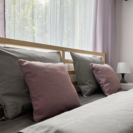 Hostel Flower House Chopin Airport Warschau