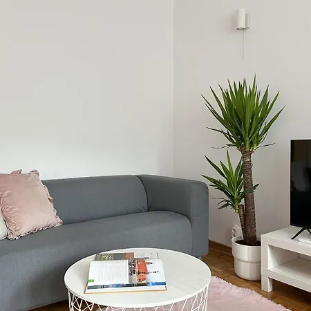 Flower House Chopin Airport